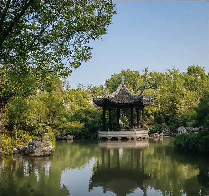 离石区雨寒土建有限公司